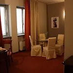 Lux Szálloda 4*