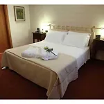Szálloda Lux Alessandria