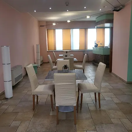 Ξενοδοχείο Lux