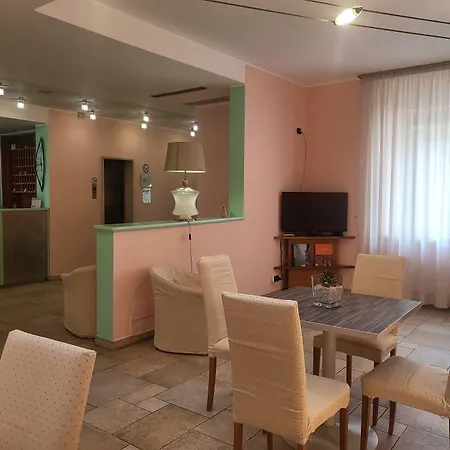 Ξενοδοχείο Lux