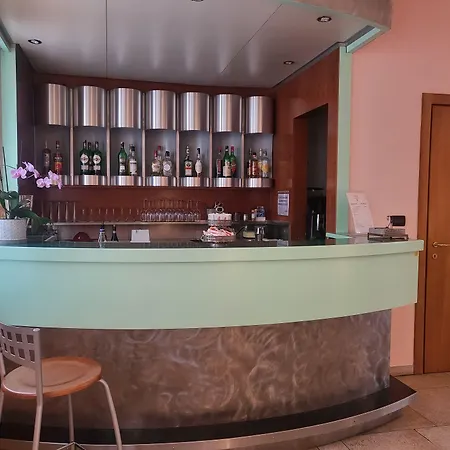 Hotel Lux 4*