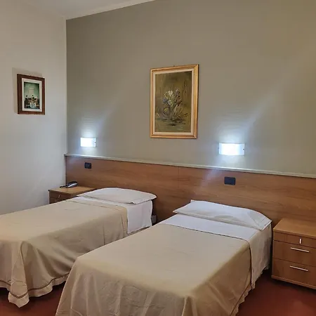 Hotel Lux 4*