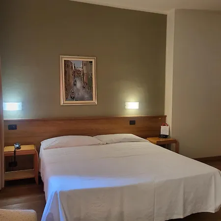Lux Alessandria