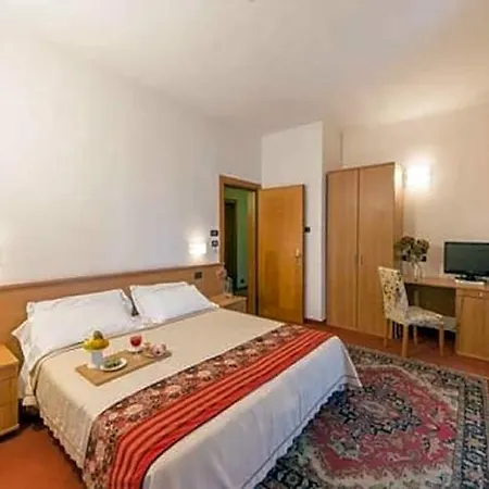 Hotel Lux
