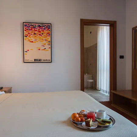 Hotel Lux 4*