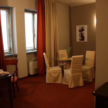 Lux Hotel 4*