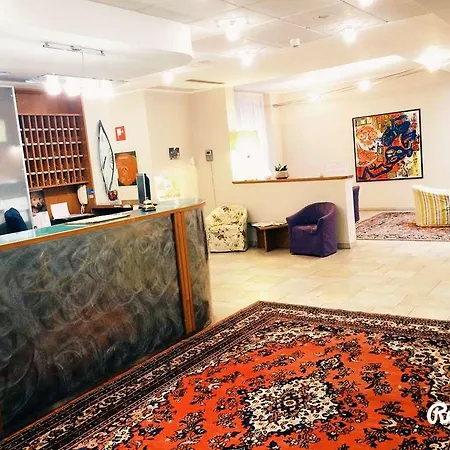 Ξενοδοχείο Lux 4*